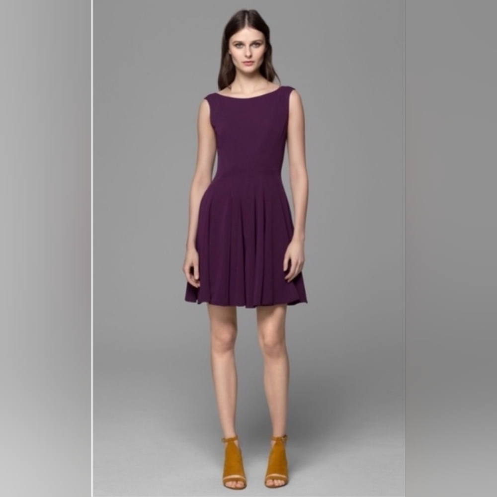 Theory Sleeveless Fit & Flare Back Zip Office Dress Career Purple Lined Size 4